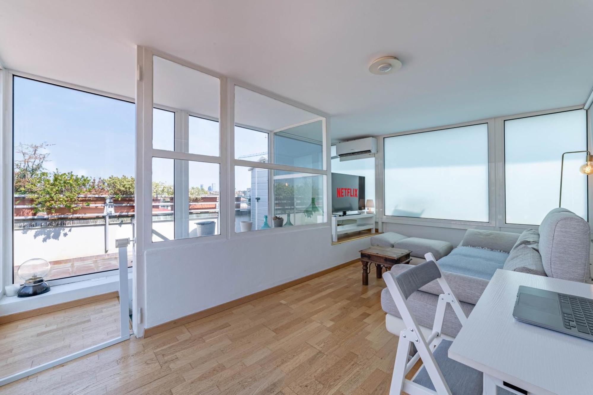 Appartamento 10' Navigli, Penthouse With Panoramic View