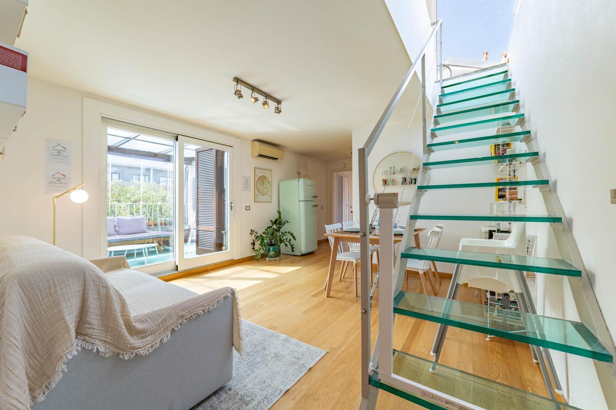 10' Navigli, Penthouse With Panoramic View Appartamento *